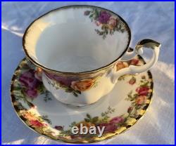 Royal Albert OLD COUNTRY ROSES England 56 PIECE DINNERWARE SET Pristine