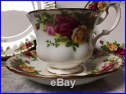 Royal Albert OLD COUNTRY ROSES Four 5 Piece Place Settings Excellent