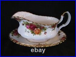 Royal Albert OLD COUNTRY ROSES Gravy Boat & Stand Made In England