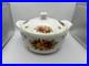 Royal_Albert_OLD_COUNTRY_ROSES_HOLIDAY_Round_Covered_Casserole_with_Green_Trim_01_tviq