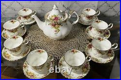 Royal Albert OLD COUNTRY ROSES Large Tea Pot Set 8 Teacups 8 Saucers NEW