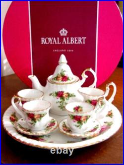 Royal Albert OLD COUNTRY ROSES Le Petite Mini/Miniature 9 Pc Tea Set NEWithBOX Royal Albert OLD COUNTRY ROSES Le Petite Mini/Miniature 9 Pc Tea Set NEWithBOX