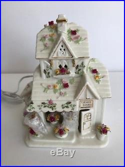 Royal Albert OLD COUNTRY ROSES Lighted Flower Shoppe NEW IN BOX