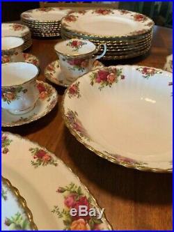 Royal Albert OLD COUNTRY ROSES Lot of 53 Pieces Fine Porcelain 1962 England