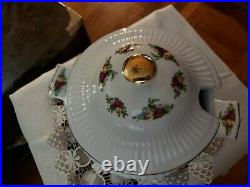 Royal Albert OLD COUNTRY ROSES Porcelain SOUP VEGETABLE Tureen WithLid 9.5 Tall