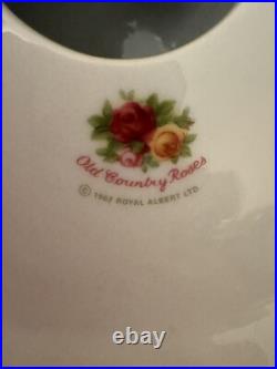 Royal Albert OLD COUNTRY ROSES Punch Bowl/Centerpiece Bowl New Never Used