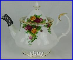 Royal Albert OLD COUNTRY ROSES TEAPOT 8 Tall 6 Cup NEW