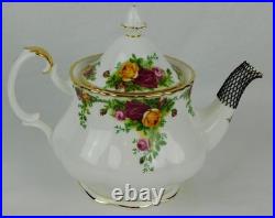 Royal Albert OLD COUNTRY ROSES TEAPOT 8 Tall 6 Cup NEW