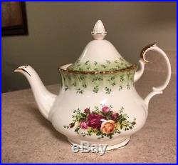 Royal Albert OLD COUNTRY ROSES Teapot