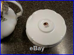 Royal Albert OLD COUNTRY ROSES Teapot With Warmer RARE