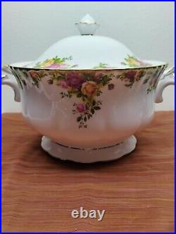 Royal Albert OLD COUNTRY ROSES Tureen & Lid