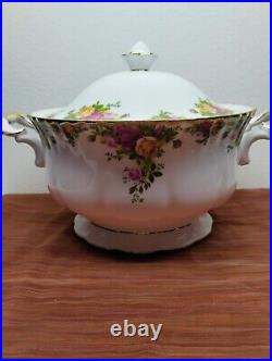 Royal Albert OLD COUNTRY ROSES Tureen & Lid