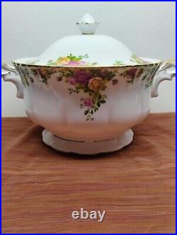 Royal Albert OLD COUNTRY ROSES Tureen & Lid