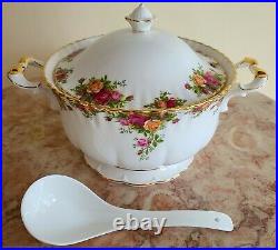 Royal Albert OLD COUNTRY ROSES Tureen with Ladle
