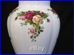Royal Albert OLD COUNTRY ROSES Vase Made In England