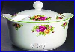 Royal Albert OLD COUNTRY ROSES WHITE 3 Quart Round Casserole Dish 6282758
