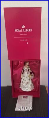 Royal Albert Old Country Rose 2011 Sweet Rose Figurine of the Year RA26 With Box