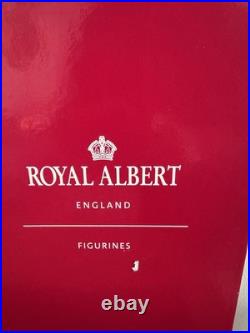 Royal Albert Old Country Rose 2011 Sweet Rose Figurine of the Year RA26 With Box