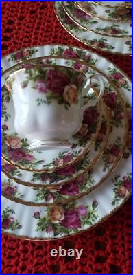 Royal Albert Old Country Rose 8 Place Settings With Tea Set
