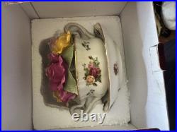 Royal Albert Old Country Rose Cup Of Soup Bouquet Limited /14000 Music Box