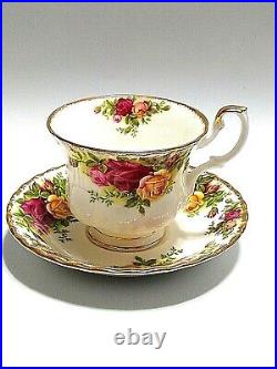 Royal Albert, Old Country Roses 10Pc Bone China Set, 2 Place Settings 1962