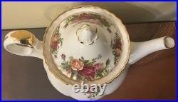 Royal Albert Old Country Roses 10 Teapot RARE CANDLE HOLDER Salt Pepper Creamer