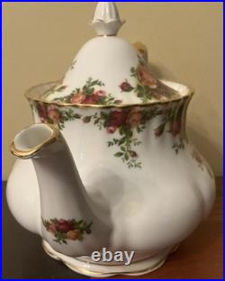 Royal Albert Old Country Roses 10 Teapot RARE CANDLE HOLDER Salt Pepper Creamer