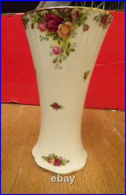 Royal Albert Old Country Roses 10in Bone China Tall VaseStamped 1962England