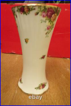 Royal Albert Old Country Roses 10in Bone China Tall VaseStamped 1962England