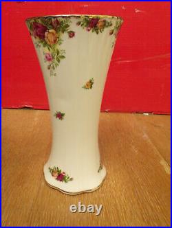 Royal Albert Old Country Roses 10in Bone China Tall VaseStamped 1962England