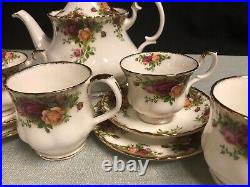Royal Albert Old Country Roses 11 Piece Set Large Teapot Tea Cup Scalloped Mugs