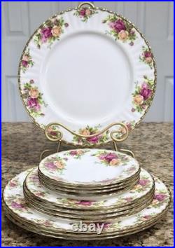 Royal Albert Old Country Roses 12Pc Dinner Salad Dessert Bread Plate England
