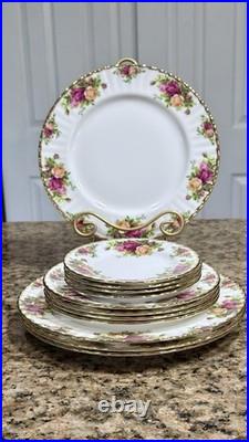 Royal Albert Old Country Roses 12Pc Dinner Salad Dessert Bread Plate England