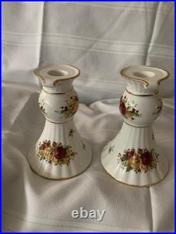 Royal Albert Old Country Roses 12 place setting. Bone China full Dinner Set 1962