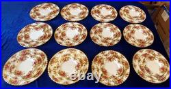 Royal Albert Old Country Roses 12 place setting with serving dishes 94 pcs