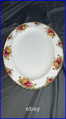 Royal Albert Old Country Roses 13.5 Oval Platter Made In ENGLAND. 1973-1993