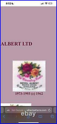 Royal Albert Old Country Roses 13.5 Oval Platter Made In ENGLAND. 1973-1993