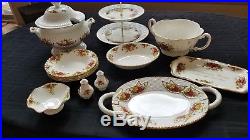 Royal Albert Old Country Roses 13 piece 1962 China