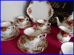 Royal Albert Old Country Roses 17 Piece Tea Set Including Teapot