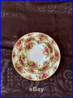 Royal Albert Old Country Roses 18-Piece Dinner Plate Set Brand New On Sale
