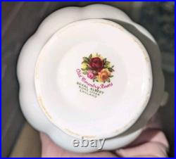 Royal Albert Old Country Roses 18 Piece Tea Set creamer Sugar 4 cups Bowls