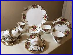 Royal Albert Old Country Roses 18pc Tea Set. 1962 1st Quality