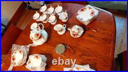 Royal Albert Old Country Roses 1962 Bone China Complete Set Dinner & Tea For 8