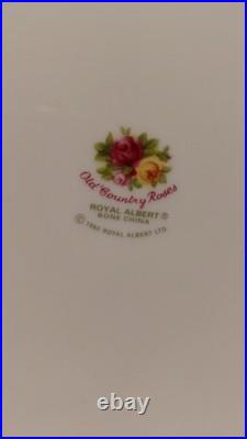 Royal Albert Old Country Roses 1962 Bone China Complete Set Dinner & Tea For 8