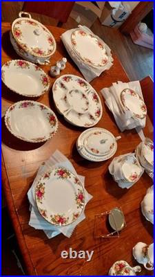 Royal Albert Old Country Roses 1962 Bone China Complete Set Dinner & Tea For 8