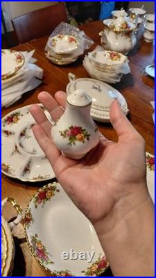 Royal Albert Old Country Roses 1962 Bone China Complete Set Dinner & Tea For 8