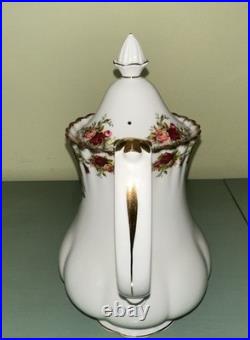 Royal Albert Old Country Roses 1962 Coffee Pot wLid Bone China England Pristine