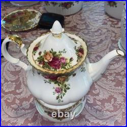 Royal Albert Old Country Roses 1962 Collection China Teapot Warmer England