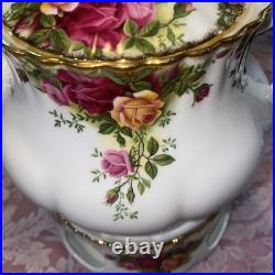 Royal Albert Old Country Roses 1962 Collection China Teapot Warmer England