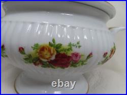 Royal Albert Old Country Roses 1962 England Soup Tureen & Lid